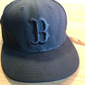 Boston Red Sox Fitted Baseball Cap 7 1/8 Black - New Era
